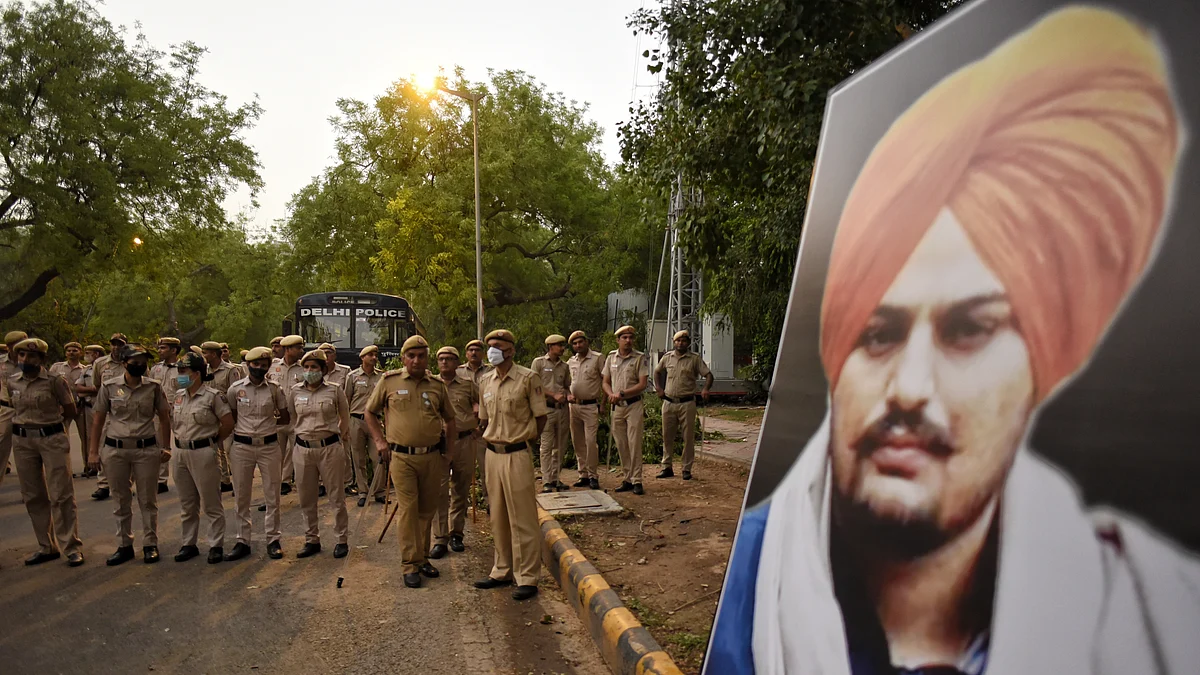 A candle march by Indian Youth Congress as a mark of tribute to singer Siddhu Moosewala in New Delhi India. (Photo: Getty Images)