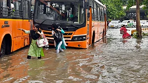 Yamuna water flows to ITO, Rajghat, as the Irrigation Department regulator suffers damage