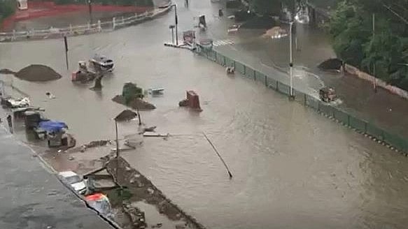 Heavy rains cause flood-like situation in Gujarat; Dharampur in Valsad gets 234 mm in 24 hours