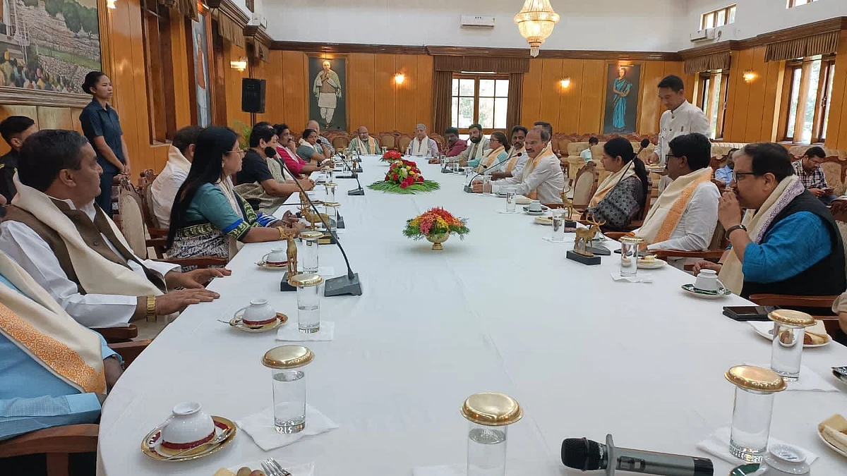 The members of the INDIA delegation met the Governor of Manipur Anusuiya Uikey on Sunday, July 29 (photo courtesy: @INCIndia/Twitter)