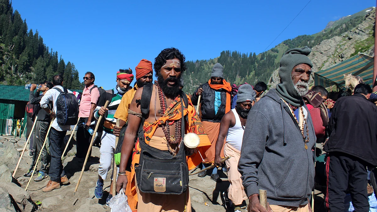 Representative image; Amarnath Yatra in Kashmir's Anantnag district back in 2011 (photo: Getty Images)