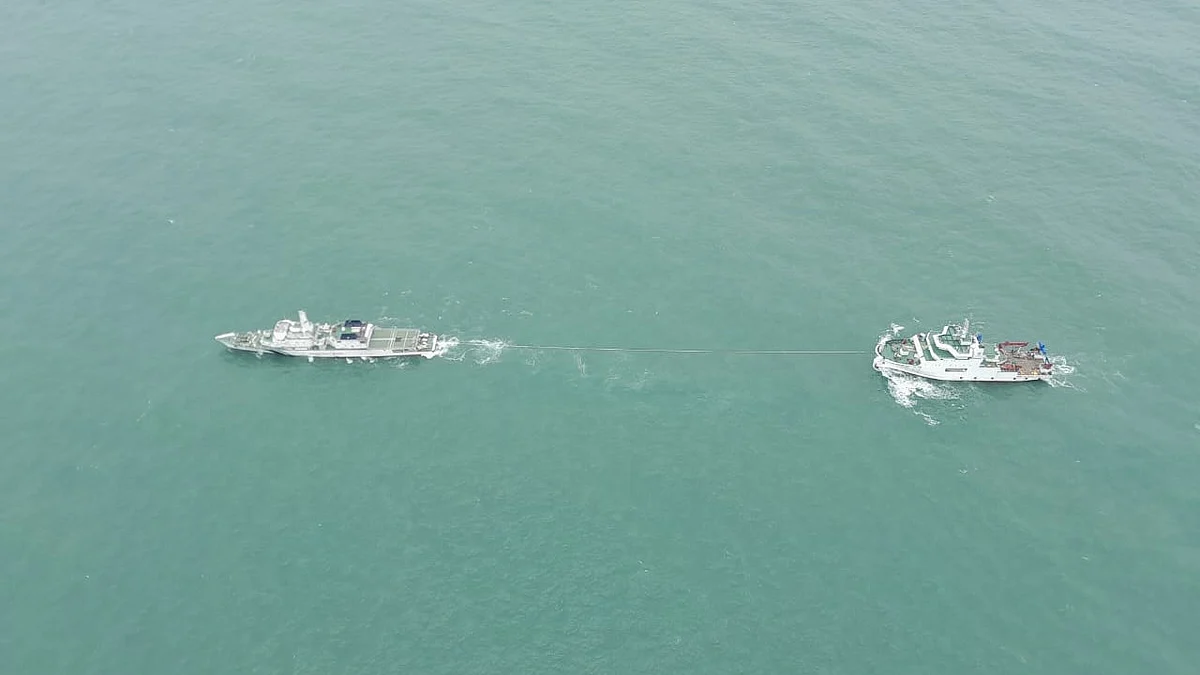 Research vessel RV Sindhu Sadhana being towed to Goa by the Indian Coast Guard (Photo courtesy: Indian Coast Guard)