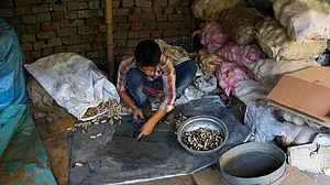 Eight people killed in firecracker unit blast in TN