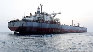 UN races to avert 'ticking time bomb' oil spill off Yemen