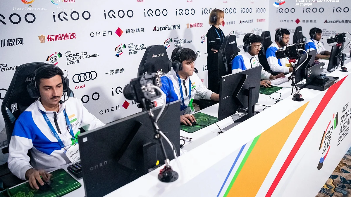 From left to right - Sanindhya Malik, Aakash Shandilya, Akshaj Shenoy, Mihir Ranjan and Samarth Trivedi in action at the seeding event for Asian Games 2022 (Photo: Spogonews)