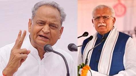 Rajasthan CM Ashok Gehlot in the left side, Haryana CM Manohar Lal Khattar in the right side (photo: IANS)