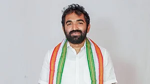 Oommen Chandy’s son files nomination papers for Puthupally bypolls