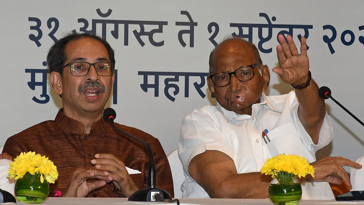 Shiv Sena (UBT) chief Uddhav Thackeray (left) and NCP chief Sharad Pawar at a Maha Vikas Aghadi press conference in Mumbai ahead of the third INDIA meeting to be held on 31 August and 1 September (photo: Getty Images)