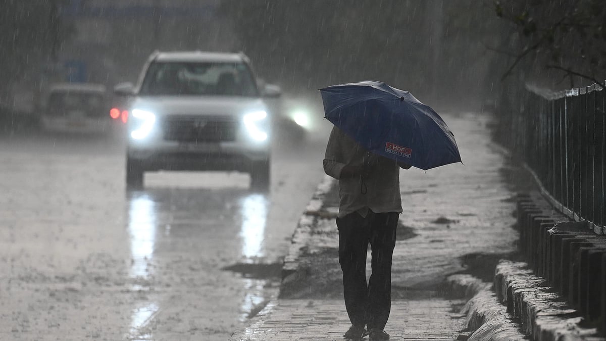 At least 20 dead as unseasonal rain, hailstorm lash Gujarat