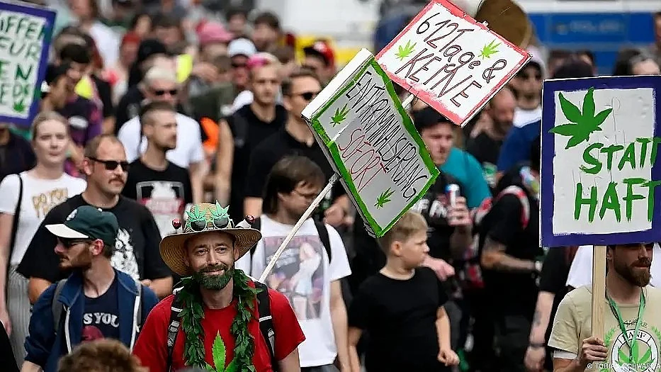 Germany regularly sees demonstrations in favor of legalizing cannabis (Photo: DW)