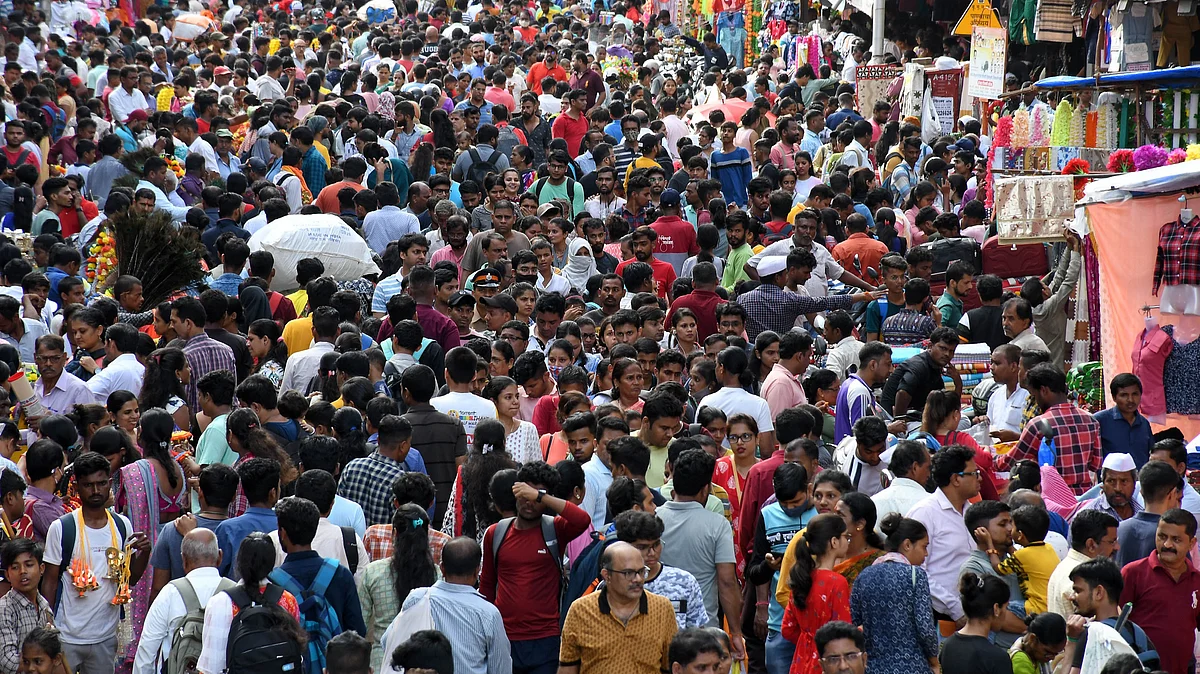 Representative image of a crowd in India (photo: Ashish Vaishnav/SOPA Images/LightRocket via Getty Images)