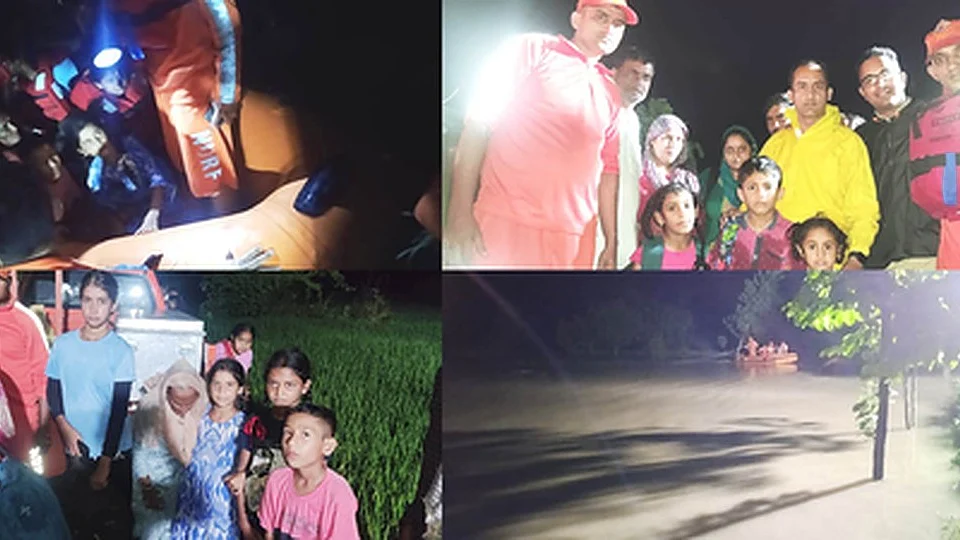 NDRF rescues people (Photo: IANS)