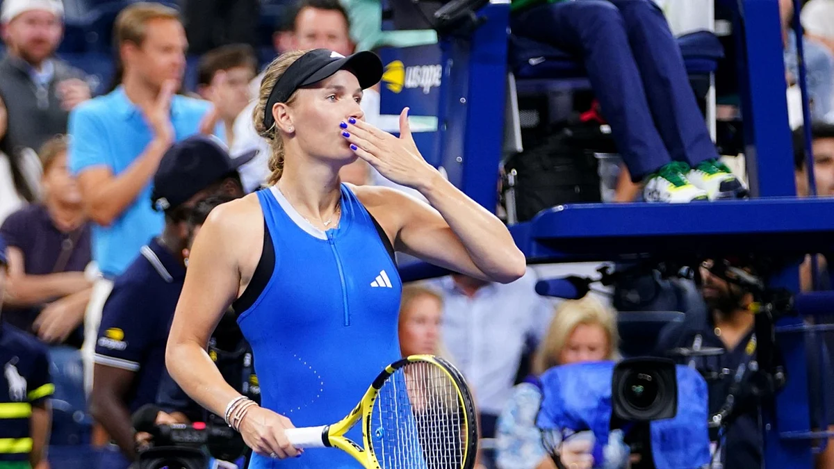 Caroline Wozniacki in action during her first-round win at the US Open (photo courtesy United States Tennis Association)