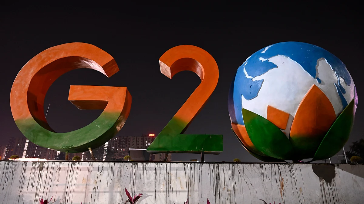 An oversized logo of G20 (Photo: Getty Images)