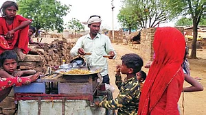 Ram Avatar making and selling vegetable noodles in Aharwani, a village in Sheopur district
of Madhya Pradesh (photo: Priti David)