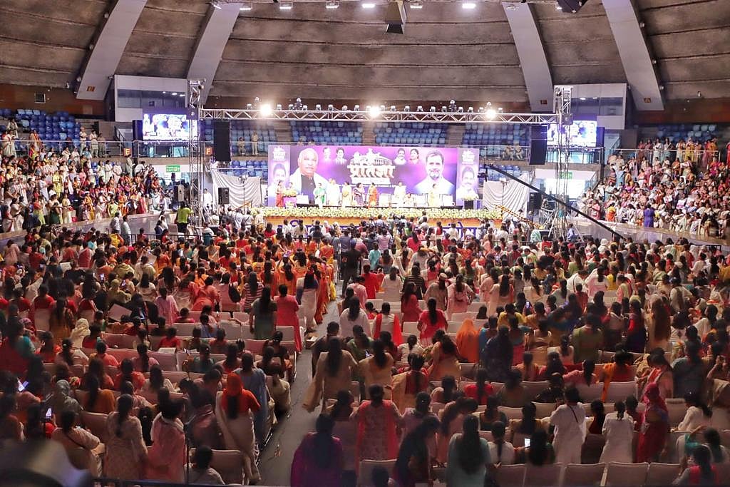 Wide view of Congress workers attendig a two day national convention of block presidents and office bearers (photo: National Herald/Vipin)