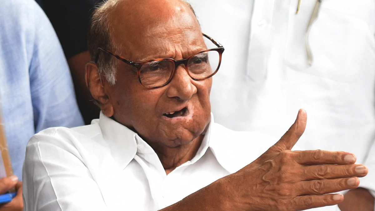 NCP chief Sharad Pawar addressing the media on 6 July 2023 in New Delhi (photo: Sonu Mehta/Hindustan Times via Getty Images)