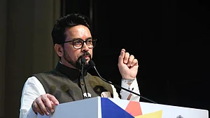 Govt allocates Rs 3,760 cr for battery energy storage, boosting renewable energy
