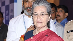 We want to elevate Telangana to new heights: Sonia Gandhi