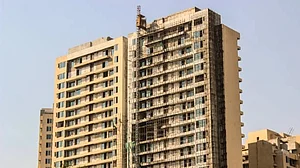 Noida lift crash: Toll rises to eight, Rs 25 lakh aid issued, official arrested