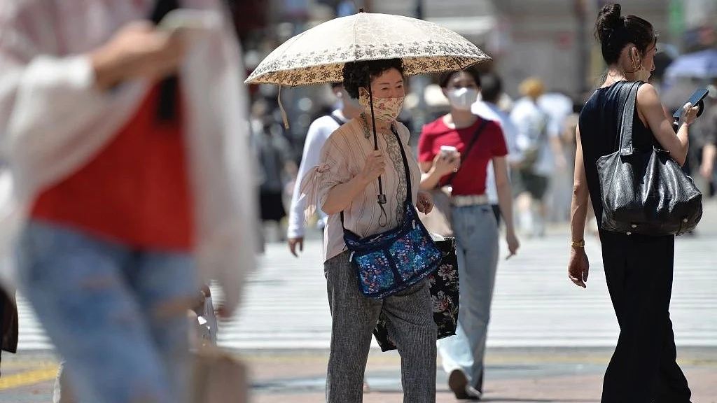 Japan records hottest September in 125 years, breaking temperature records (photo: David Mareuil/Anadolu Agency via Getty Images)