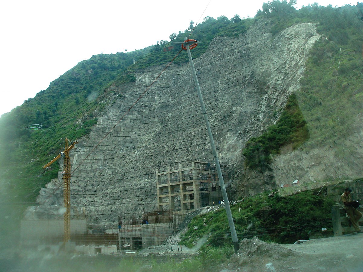 A concretised hillside at Sainj (photo: Avay Shukla)
