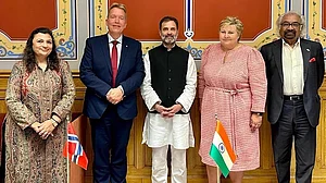 Congress leader Rahul Gandhi with former Norwegian Prime Minister Erna Solberg and other lawmakers (Photo: IANS)
