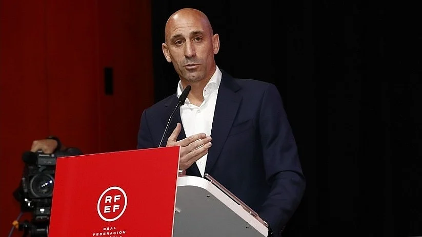 Restraining order imposed on Luis Rubiales in Jenni Hermoso Case (Photo: Royal Spanish Football Federation / Handout/Anadolu Agency via Getty Images)