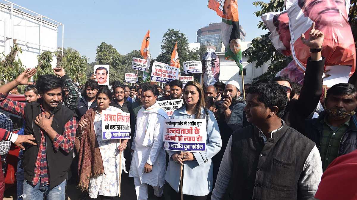 Youth Congress activists stage a protest demanding the resignation of Ajay Mishra and his son Ashish Mishra for their alleged involvement in the Lakhimpur Kheri violence (photo: Getty Images)
