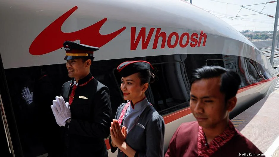 The 209-meter train, called "Whoosh", has a capacity of 601 passengers (photo: DW)