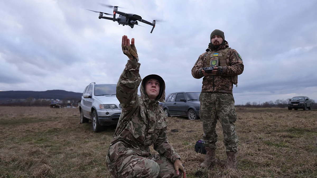 Practice flying a drone during combat training day in Lviv region, Ukraine (photo: Getty Images)