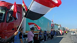 Egypt's Rafah crossing: Deadlocks block Gaza lifeline