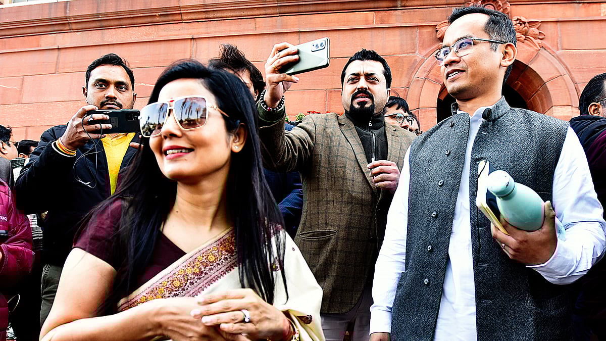 Cash-for-query case: Mahua Moitra alleges phone hacking attempt, receives warning from Apple