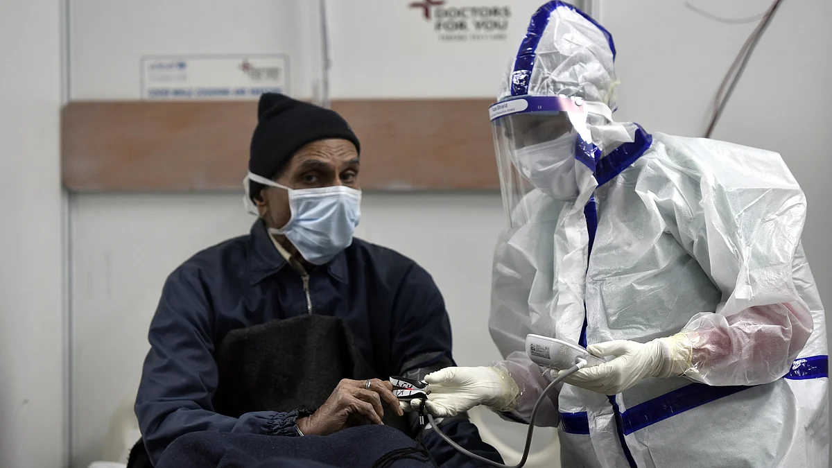 New study finds that the SARS-CoV-2 virus can persist in the lungs of certain individuals for up to 18 months after infection. (photo: Getty Images)