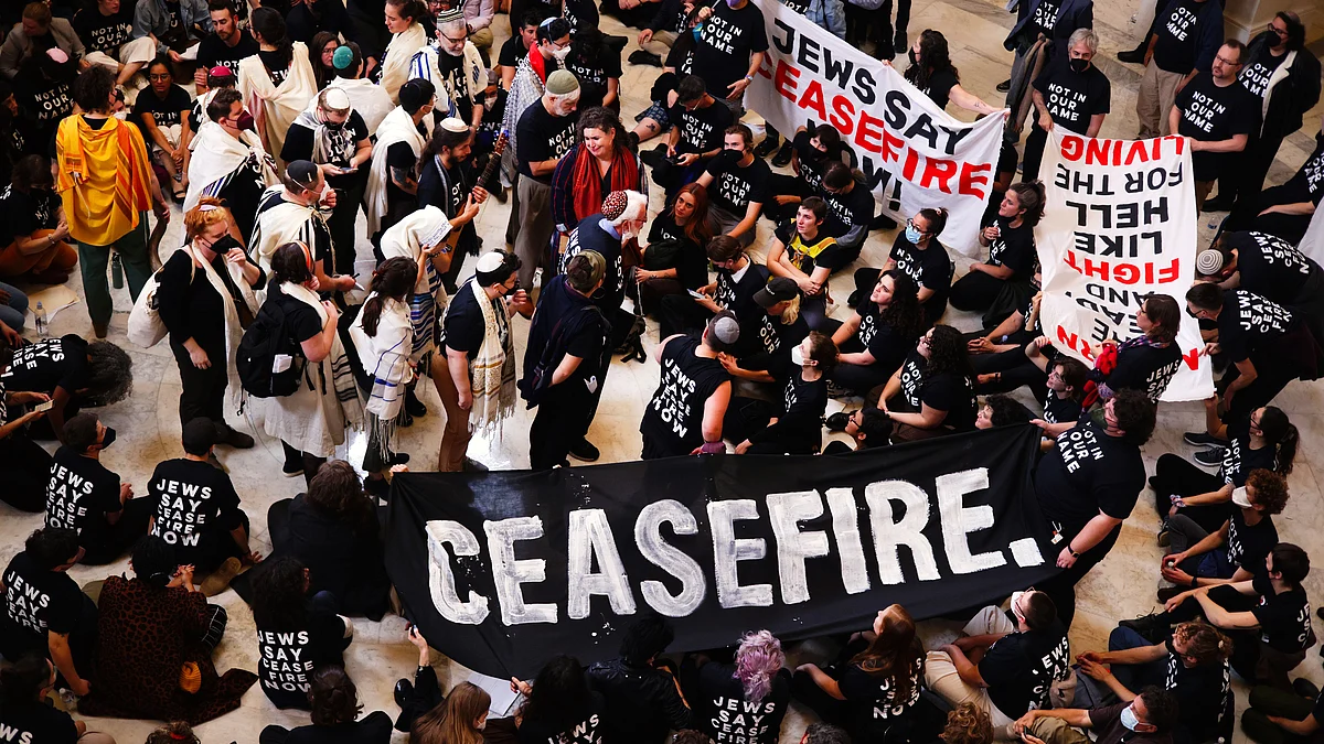 Protesters in Washington DC hold a demonstration calling for ceasefire in the Israel–Hamas war (photo: Getty Images)