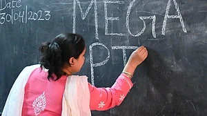 Two teachers from Bengal and Andhra shortlisted for Global Teacher Prize 2023