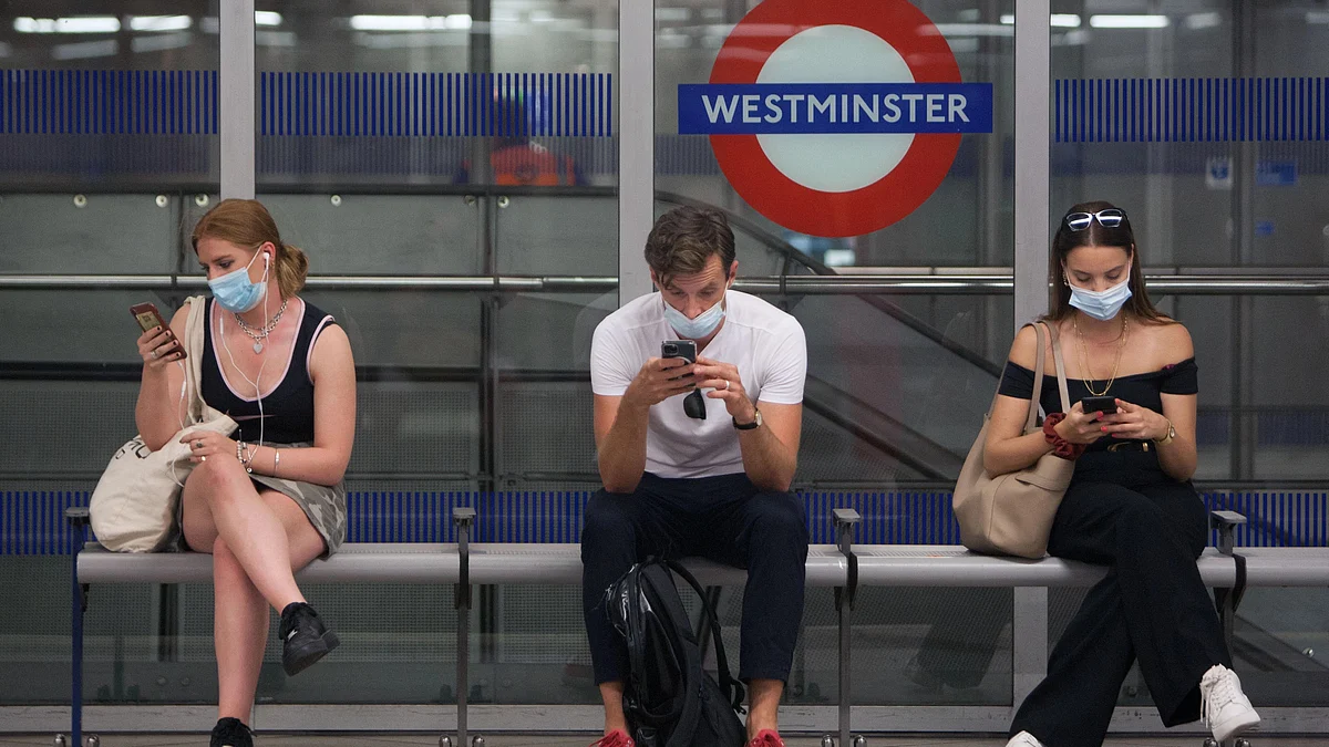 New Covid variant Pirola (BA.2.86) raises concerns in the UK as cases continue to rise (Photo: Martin Pope/Getty Images)