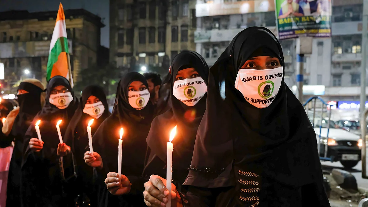 File photo of Muslim women at a candle light demonstration in Karnataka (photo: Getty Images)