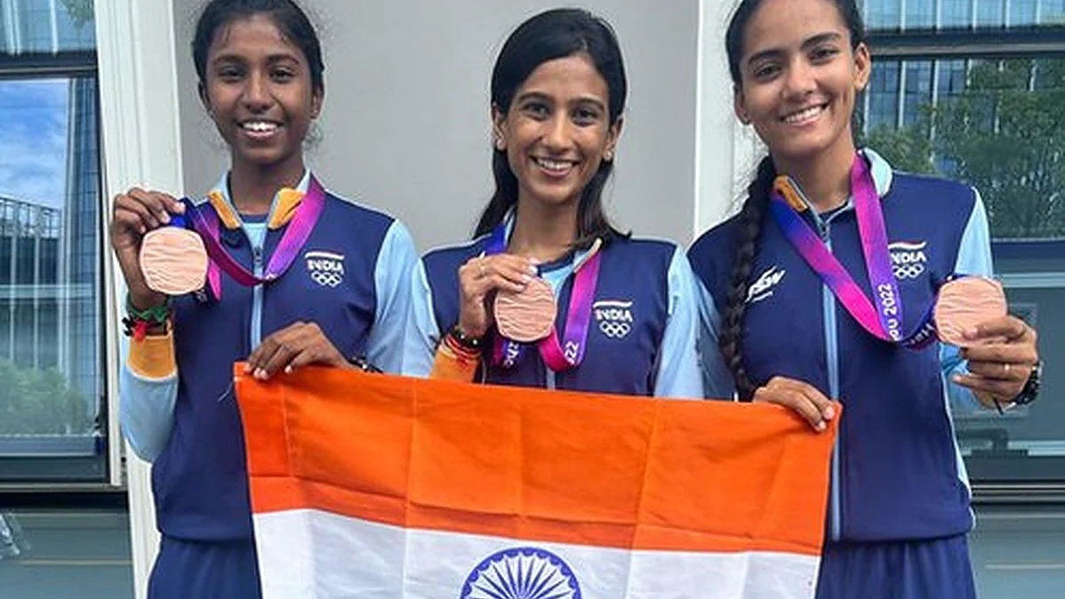 The team clinched a bronze medal after clocking an impressive 4:34.861 (photo: IANS)