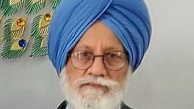 Jasmer Singh was punched in the heads by his assailant Gilbert Augustin in Queens (photo: @webelonghereny/ X)