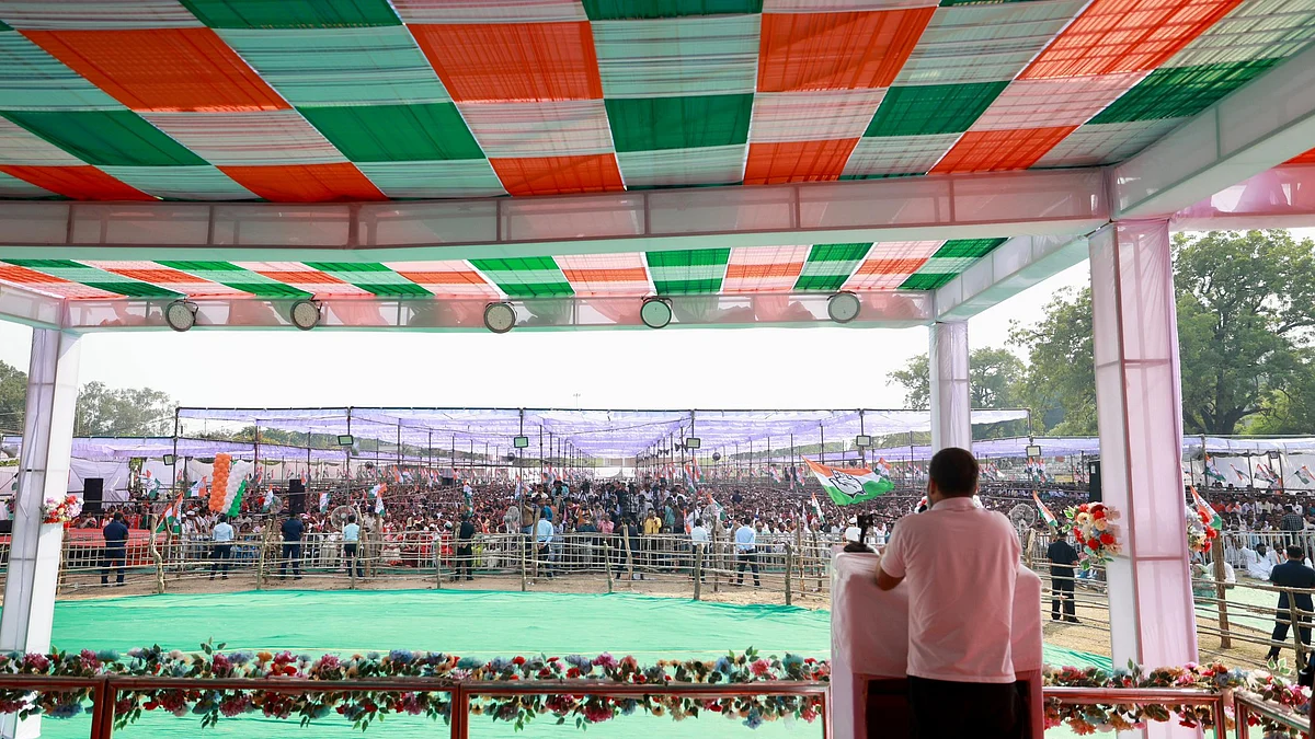 Rahul Gandhi addresses a rally in Rajnandgaon, Chhattisgarh on Sunday (Photo: @INC/ X)