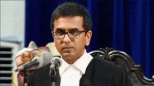 CJI DY Chandrachud (photo: National Herald archives)