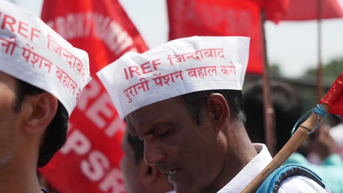 Protesting workers of CPIML in Delhi (photo: @cpimlliberation/X)