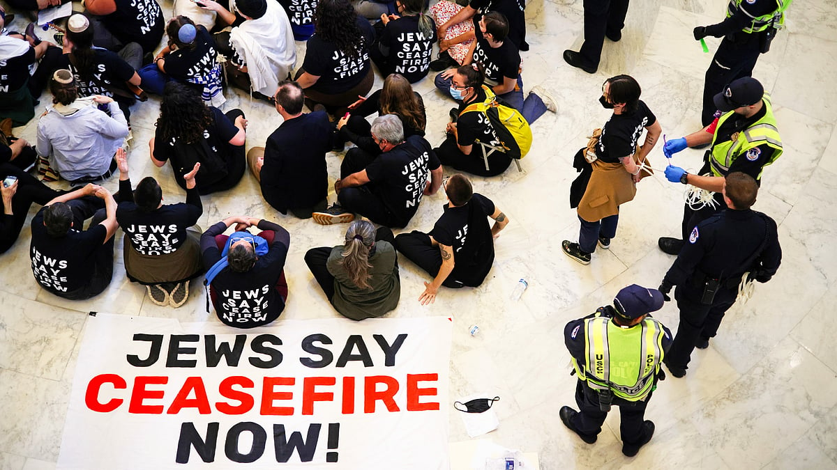 A demonstration in support of a ceasefire in Gaza in Washington, DC by members of the Jewish Voice for Peace and the IfNotNow movement (photo: Getty Images)