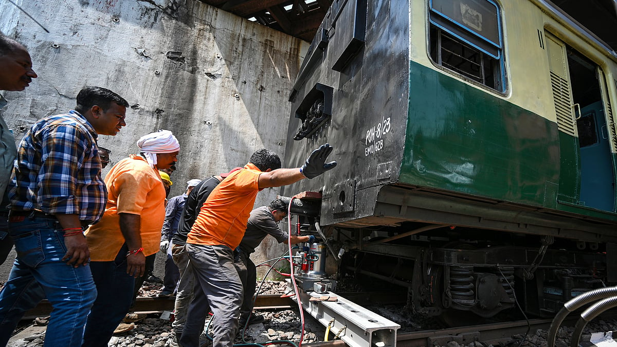 4 passengers died, and 70 were injured in a derailment in Bihar's Buxar district. (Representative image) (photo: Sanchit Khanna/Hindustan Times via Getty Images)