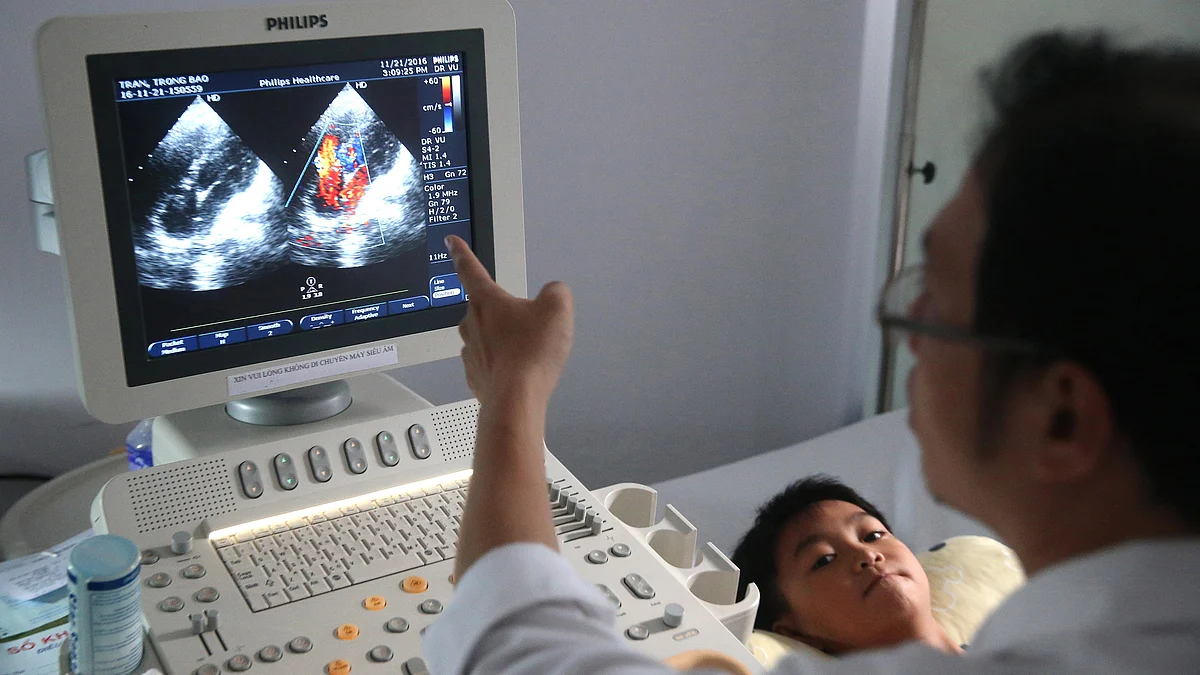 Representative image of a doctor conducting an echocardiogram.(photo: BSIP/Universal Images Group via Getty Images)