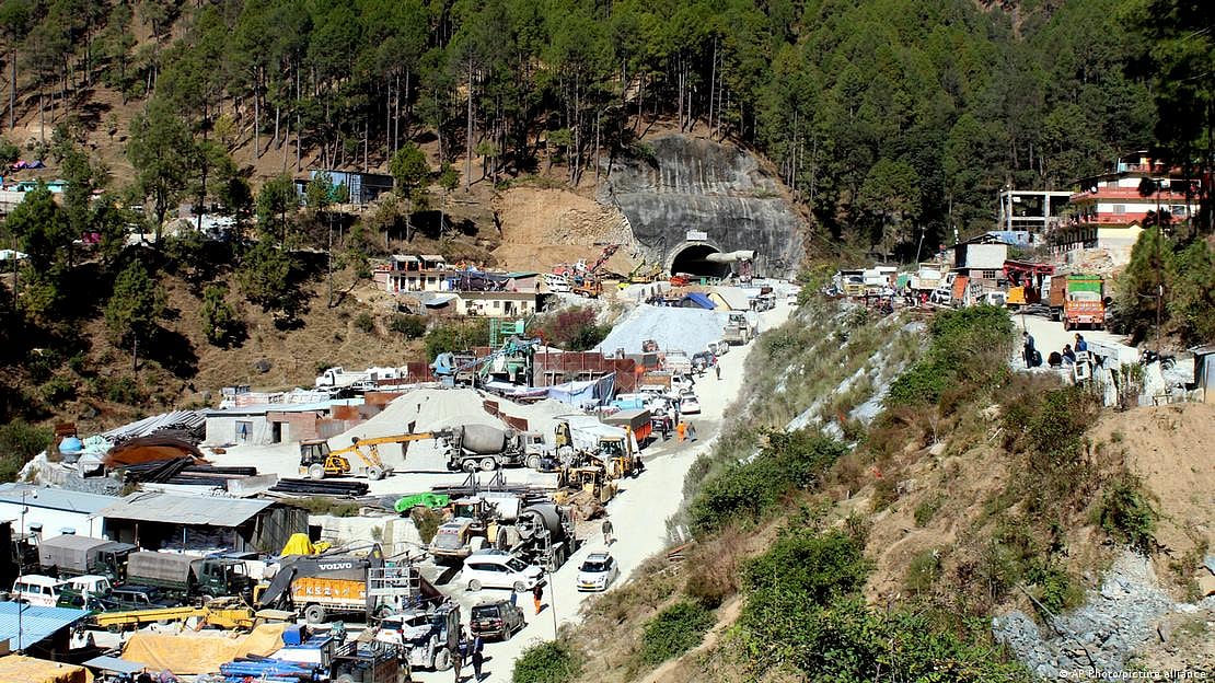 The tunnel was being constructed in the state of Uttarakhand in northern India (Photo: DW)