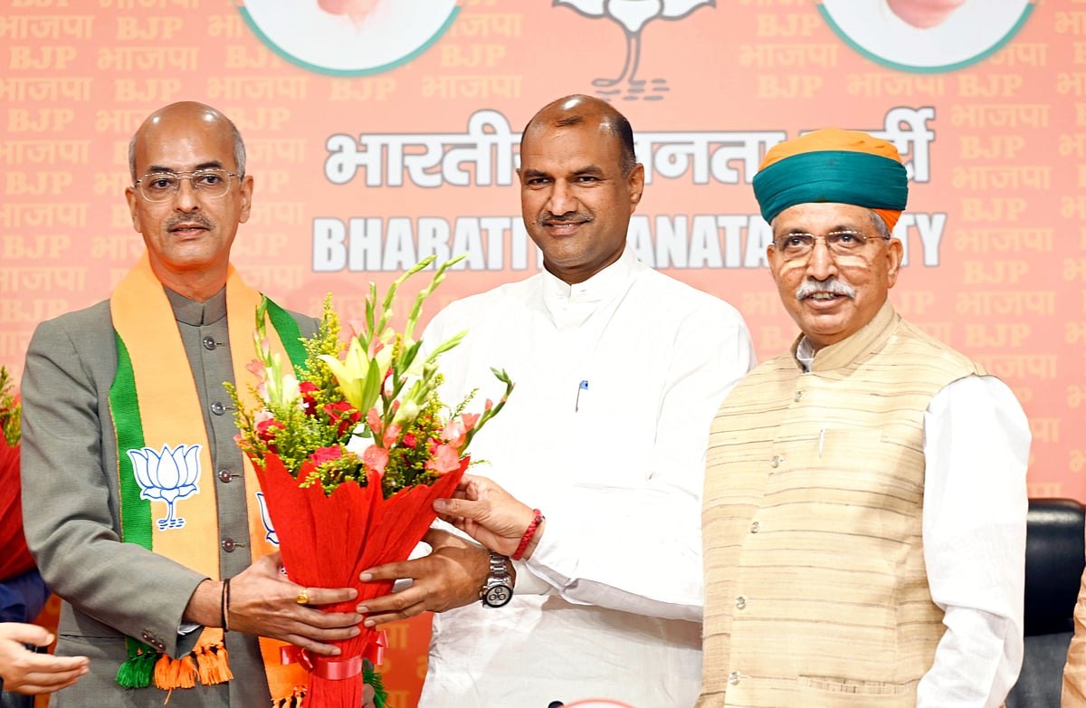 Vishvaraj Singh (left) joined the BJP in October in New Delhi, seen here with CP Joshi (centre) and minister Arjun Ram Meghwal (photo: Getty Images)