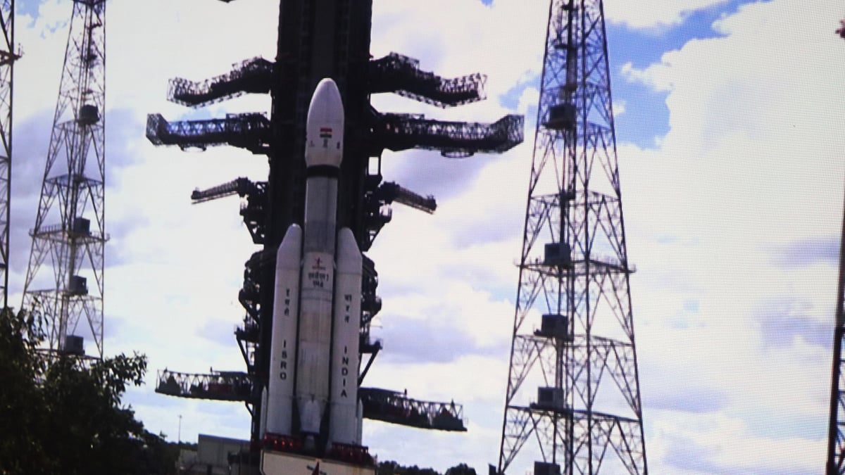 ISRO’s LVM3 M4 launch vehicle carrying Chandrayaan-3 ahead of the lift off from the launch pad in Sriharikota. (Photo: Dipa Chakraborty/ Eyepix Group) (Photo: Dipa Chakraborty/ Eyepix Group/Future Publishing via Getty Images)