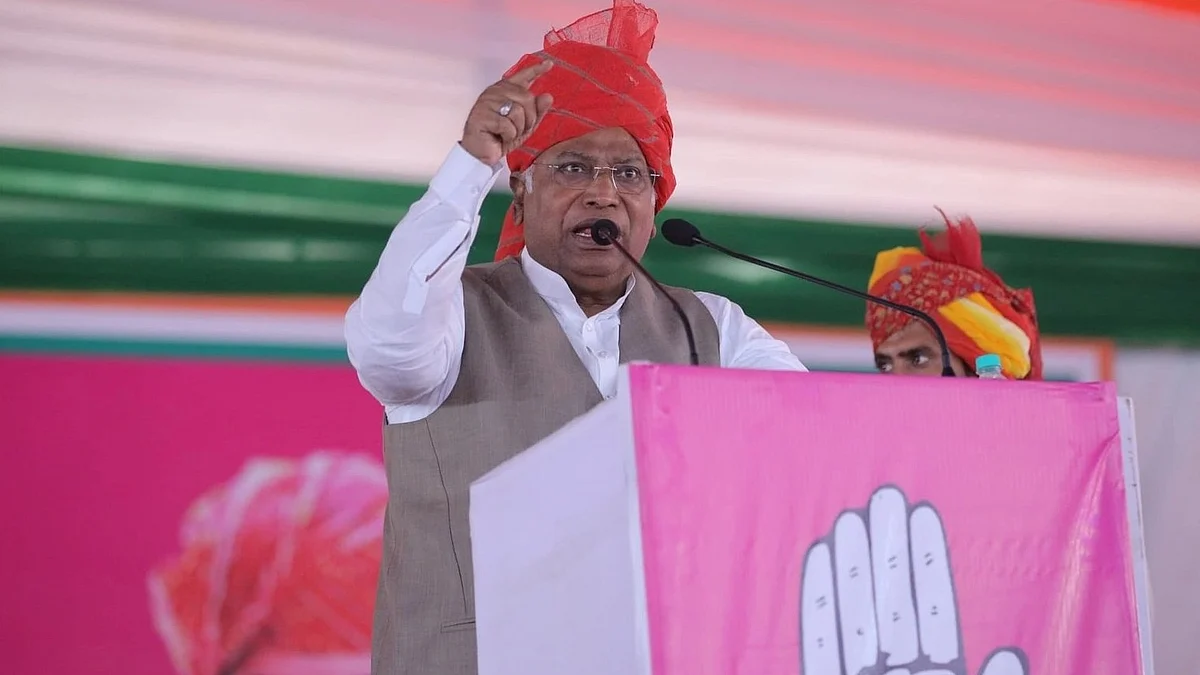 Congress president Mallikarjun Kharge addresses an election rally in Weir, Rajasthan, on 18 November 2023. The incumbent Congress and the BJP are the two big rivals vying for leadership in the state (photo: INC)